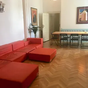 4th Floor Bed & Breakfast