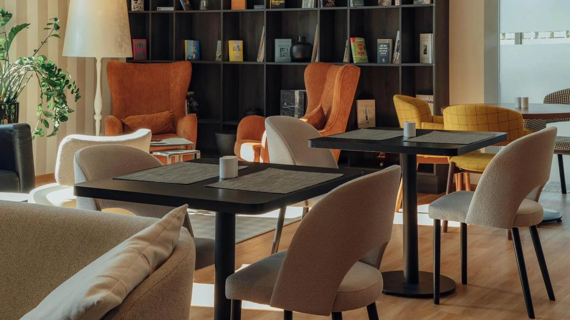 ***  Hotel Ibis Styles Warszawa Airport Polonia
