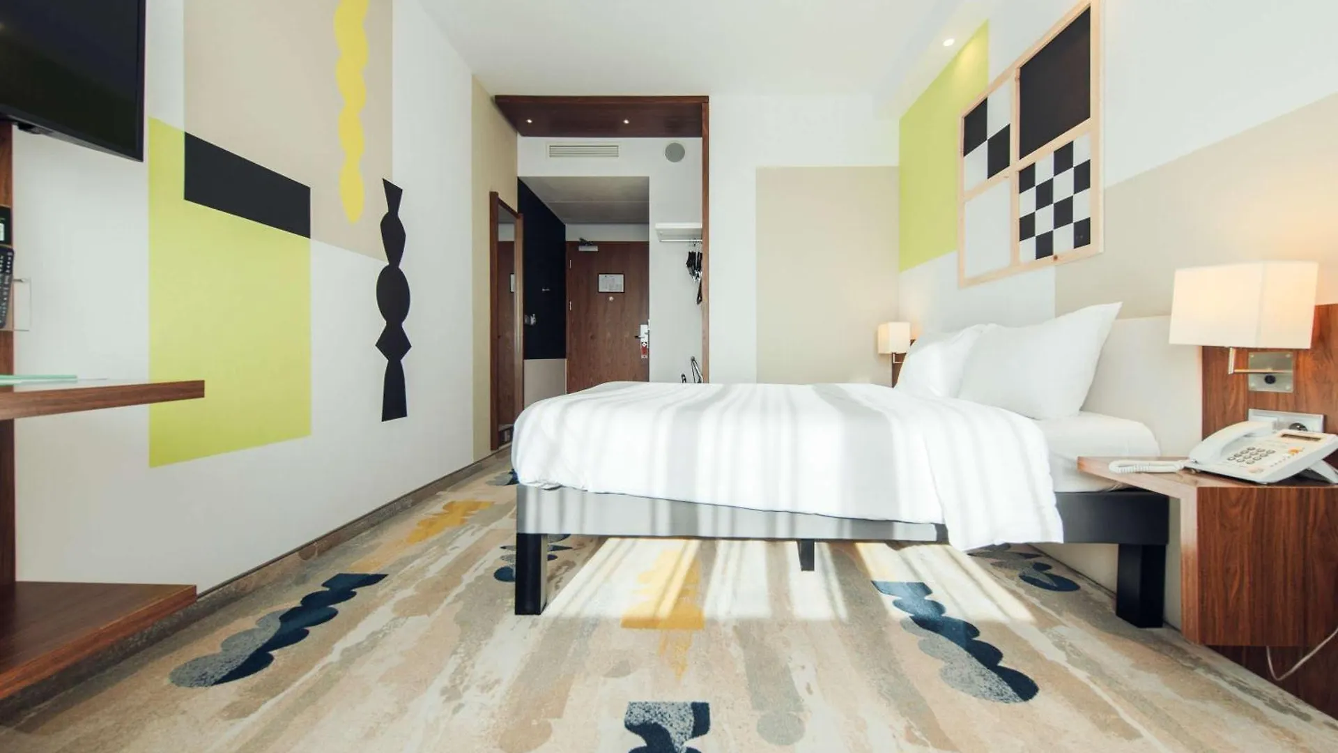 Ibis Styles Warszawa Airport Hotel  Warsaw