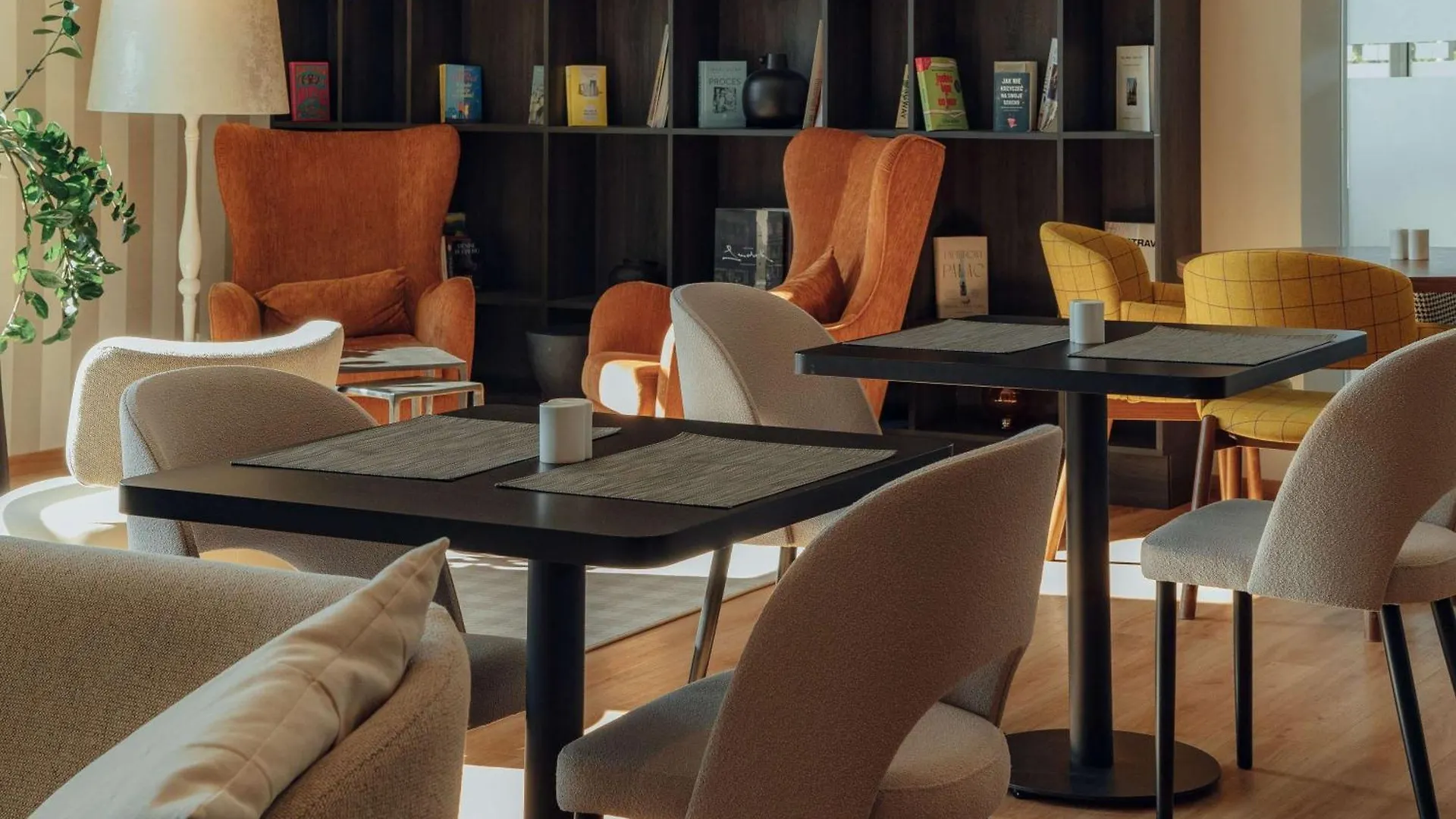 ***  Hotel Ibis Styles Warszawa Airport Polonia